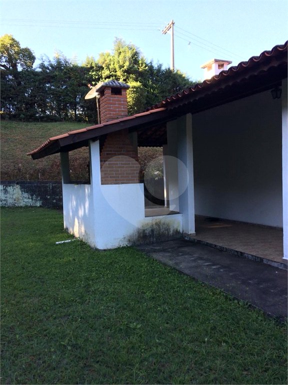 Chácara à venda com 8 quartos, sendo 3 suítes, no Centro, Bom Jesus dos Perdões, SP