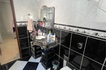 Casa Térrea à venda com 3 quartos, sendo 2 suítes, em Campo Grande, Rio de Janeiro, RJ