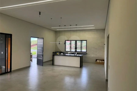 Casa à venda com 3 quartos, sendo 2 suítes, no condomínio Terra Caxambu, Jundiaí - SP