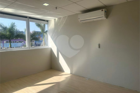 Sala à venda em Vila Mogilar, Mogi das Cruzes, SP