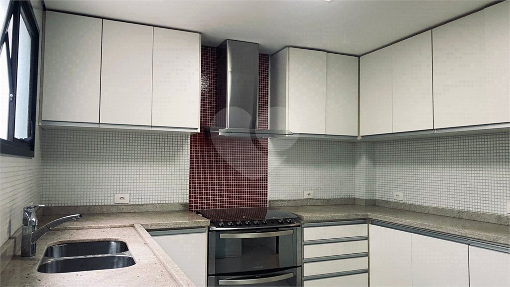 Casa à venda com 3 suítes no condomínio Vilas 2, São Paulo - SP