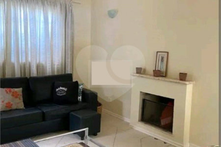 Sobrado à venda com 3 quartos, sendo 1 suíte, em Jardim Maristela, Atibaia, SP