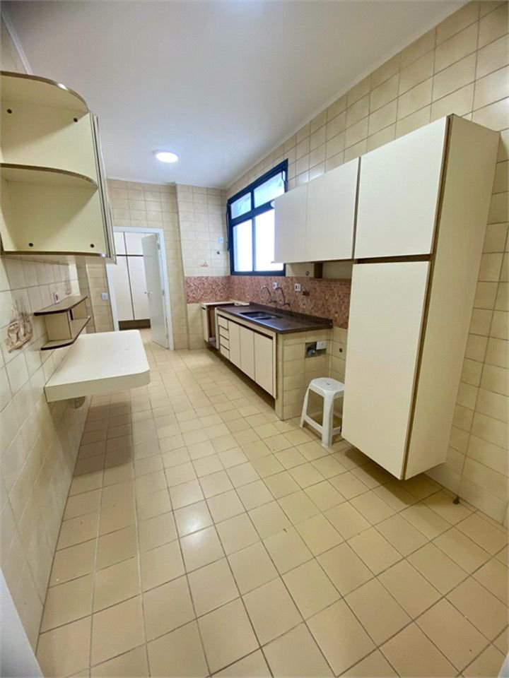Apartamento Residencial à venda, Centro, Guarujá - AP1482.