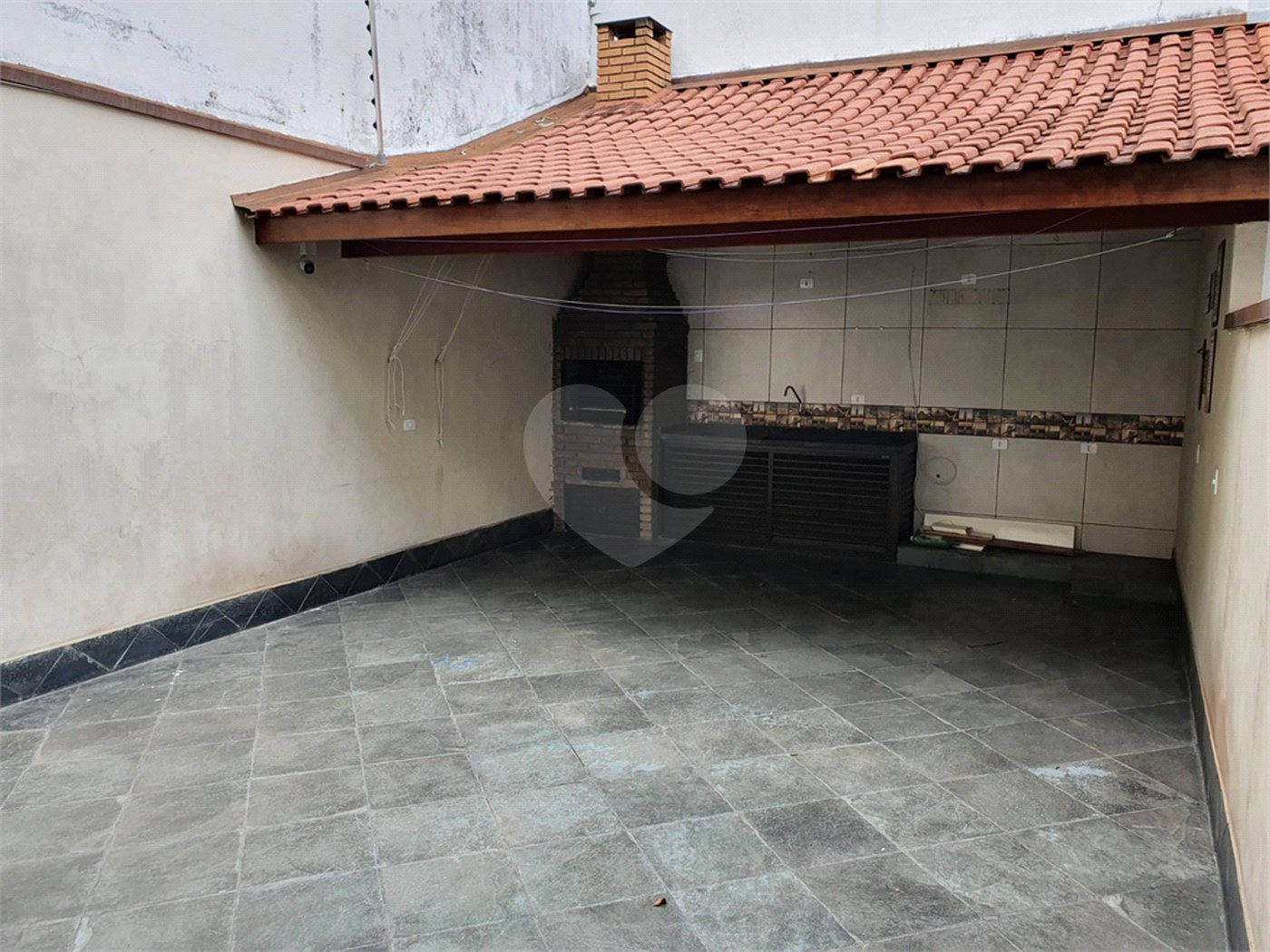 Sobrado à venda com 4 quartos, sendo 2 suítes, em Tremembé, São Paulo, SP