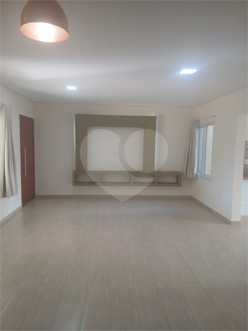 Casa à venda com 3 suítes no condomínio Brescia, Indaiatuba - SP