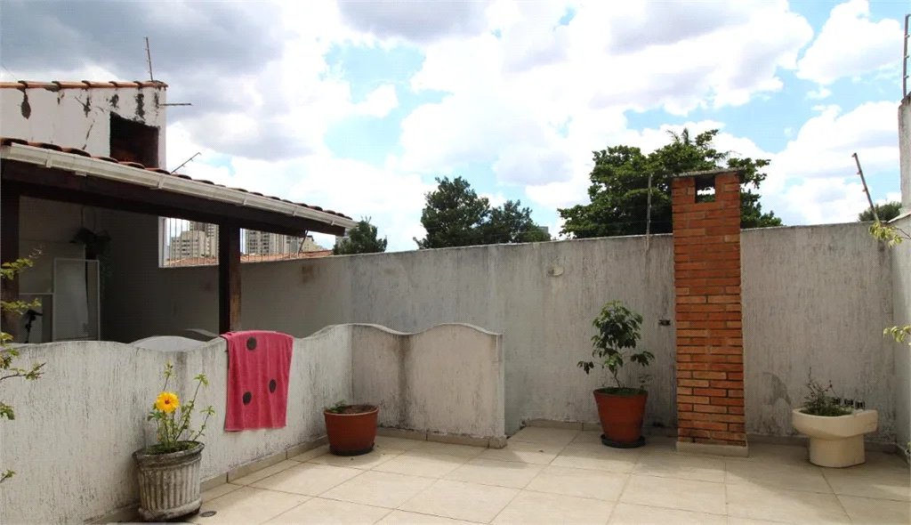 Sobrado à venda com 4 suítes em Vila Cordeiro, São Paulo, SP