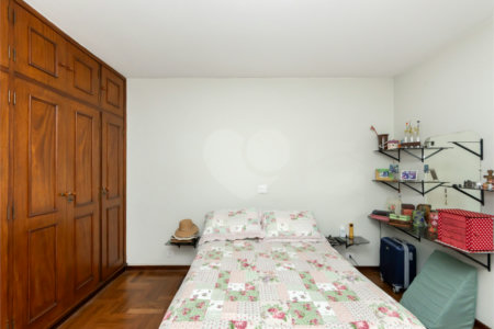 Sobrado à venda com 3 quartos, sendo 1 suíte, em Jardim Prudência, São Paulo, SP