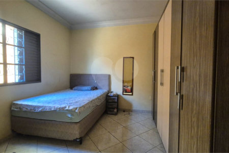 Casa à venda com 3 quartos, sendo 1 suíte, em Vila Angélica, Sorocaba, SP