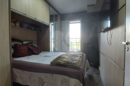 Apartamento à venda com 3 quartos, sendo 1 suíte, em Jardim Flor da Montanha, Guarulhos, SP
