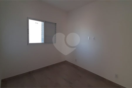 Casa à venda com 2 quartos no condomínio Residencial Luta, São Paulo - SP