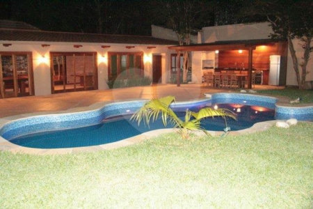 Sobrado à venda ou para alugar com 4 suítes em Alto da Boa Vista, São Paulo, SP