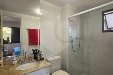 Apartamento à venda com 3 quartos, sendo 1 suíte, em Alto da Boa Vista, São Paulo, SP