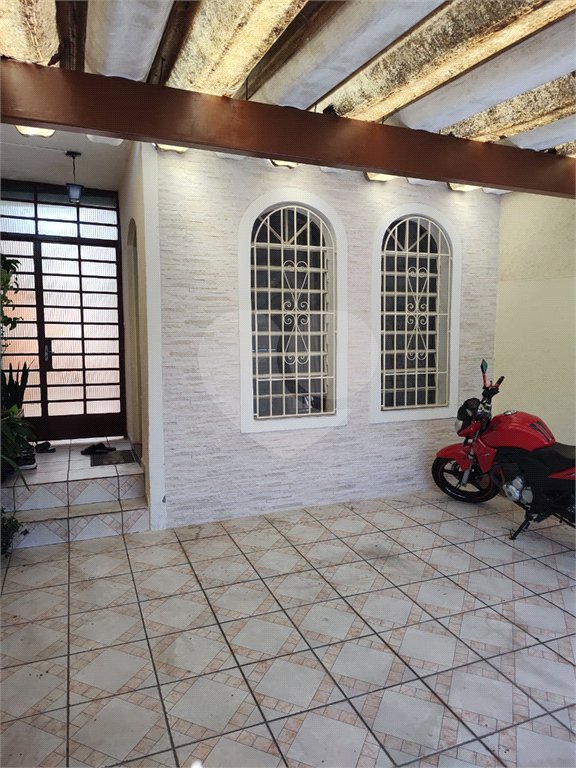 Sobrado à venda com 3 quartos, sendo 1 suíte, em Tremembé, São Paulo, SP