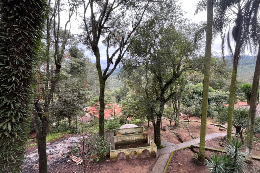 Casa à venda ou para alugar com 5 quartos em Roseira, Mairiporã, SP