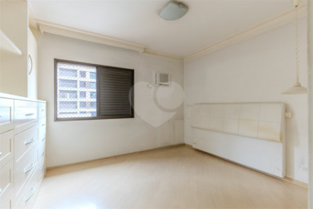 Apartamento à venda com 4 suítes em Moema, São Paulo, SP