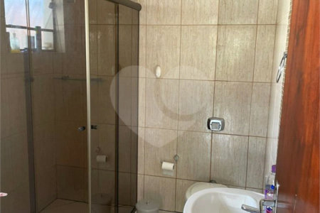 Casa à venda ou para alugar com 5 quartos, sendo 1 suíte, no condomínio Zuleika Jabour, Salto - SP