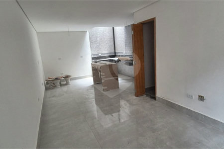 Casa à venda com 2 suítes no condomínio Danilo Iran, São Paulo - SP