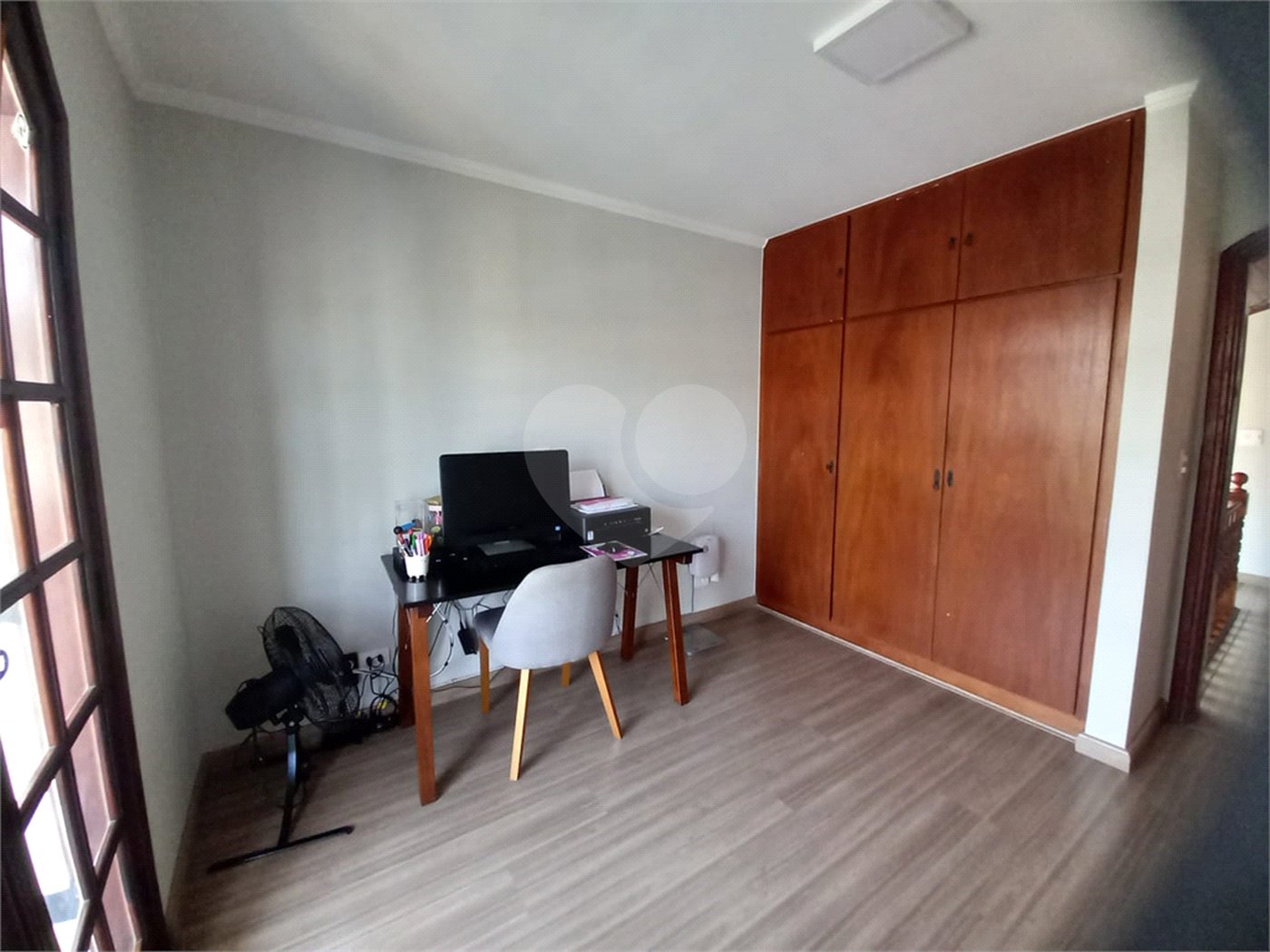 Sobrado à venda com 4 quartos, sendo 1 suíte, em Tremembé, São Paulo, SP