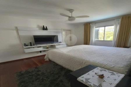 Apartamento à venda com 3 quartos, sendo 1 suíte, em Vila Andrade, São Paulo, SP