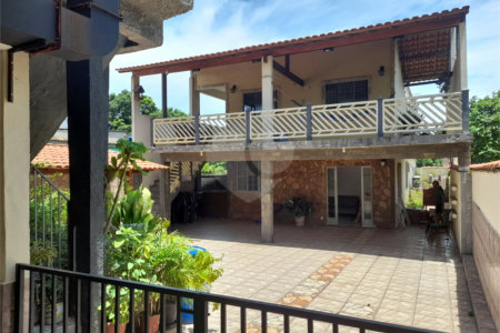 Casa à venda com 4 quartos, sendo 1 suíte, em Campo Grande, Rio de Janeiro, RJ