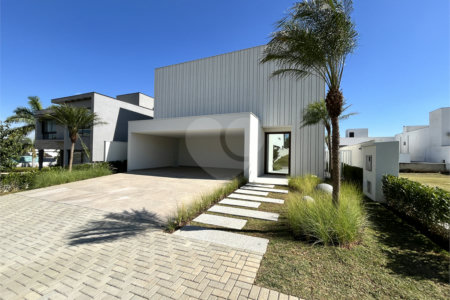Casa à venda com 4 suítes no condomínio Alphaville Nova Esplanada 3, Votorantim - SP