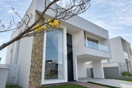 Casa à venda com 4 suítes no condomínio Alphaville Nova Esplanada 1, Votorantim - SP