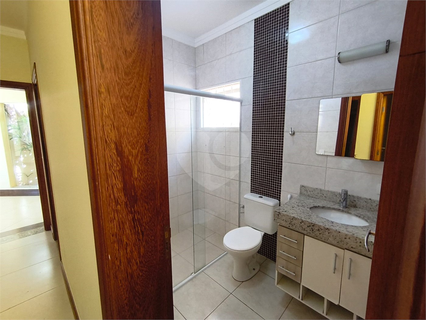 Casa à venda com 5 quartos, sendo 1 suíte,  em Jardim Colombo, Itapetininga, SP