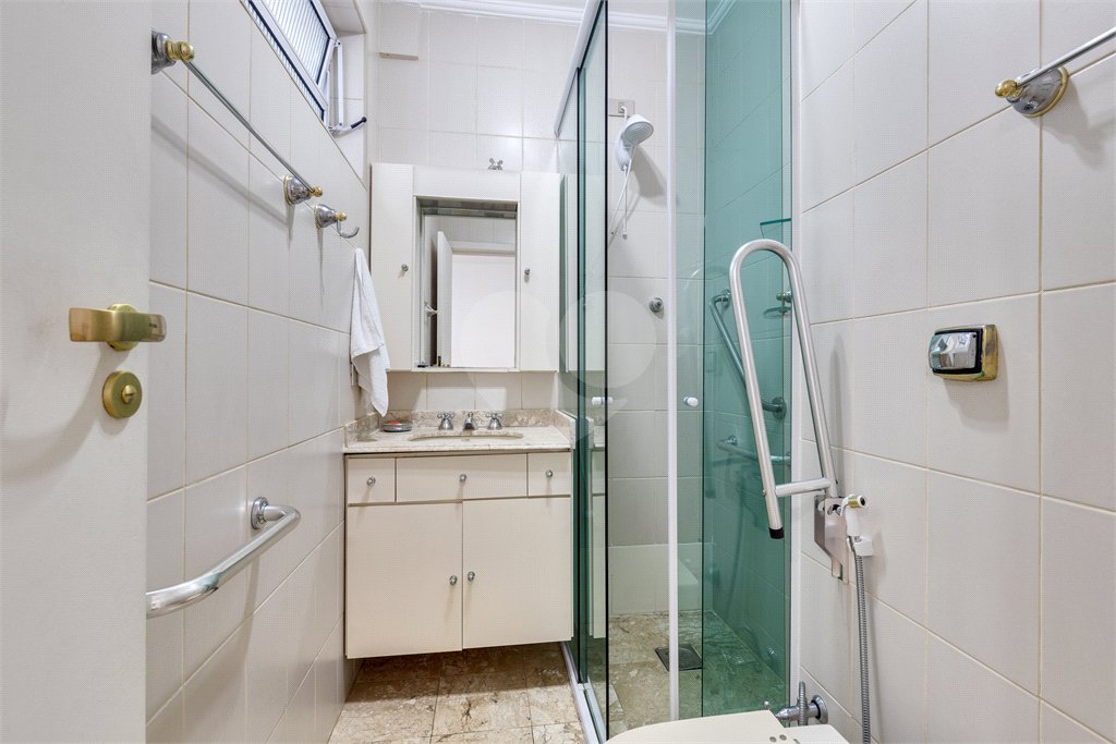 Casa Térrea à venda com 4 quartos, sendo 3 suítes, em Brooklin, São Paulo, SP