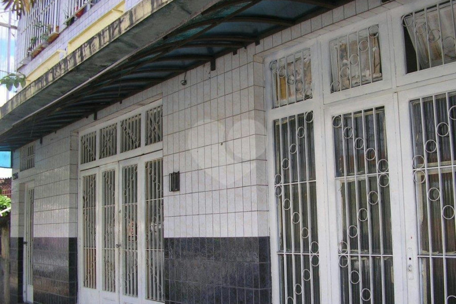 Sobrado à venda com 3 quartos em Carandiru, São Paulo, SP