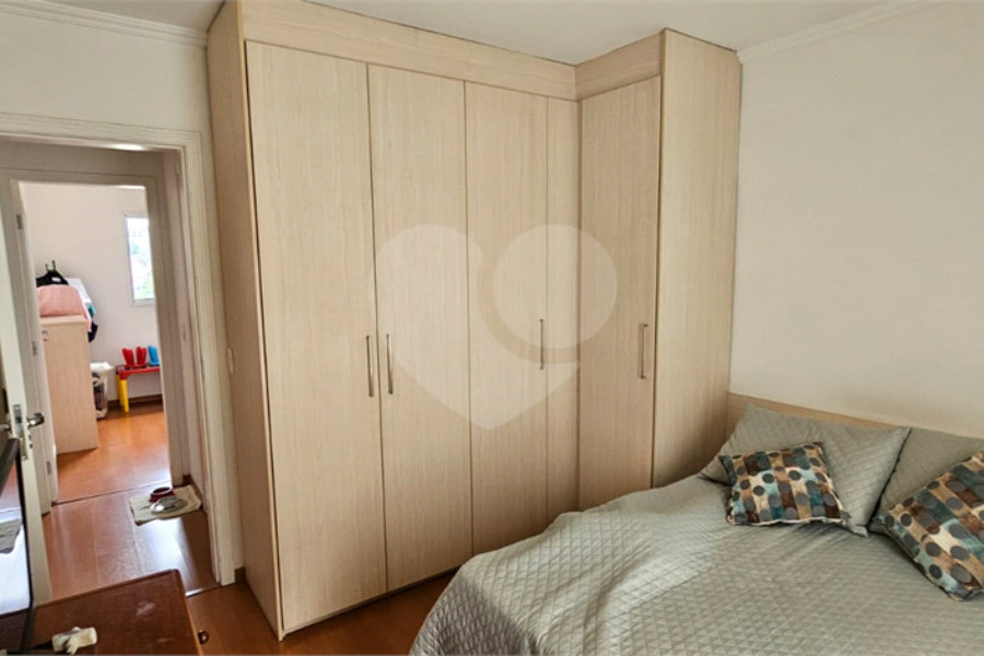 Casa à venda com 3 quartos, sendo 1 suíte, no condomínio Res Santa Inês, São Paulo - SP