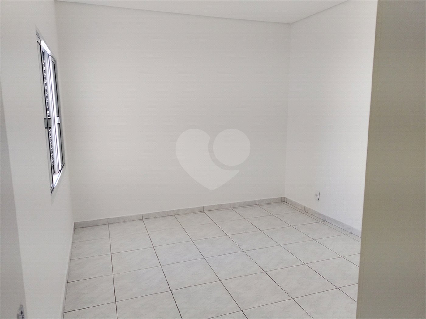 Casa à venda com 3 quartos, sendo 1 suíte,  em Vila Cordeiro, São Paulo, SP