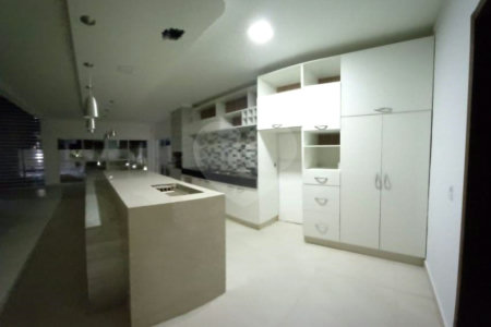 Casa à venda com 3 quartos no condomínio Villa D' Oro, Vinhedo - SP