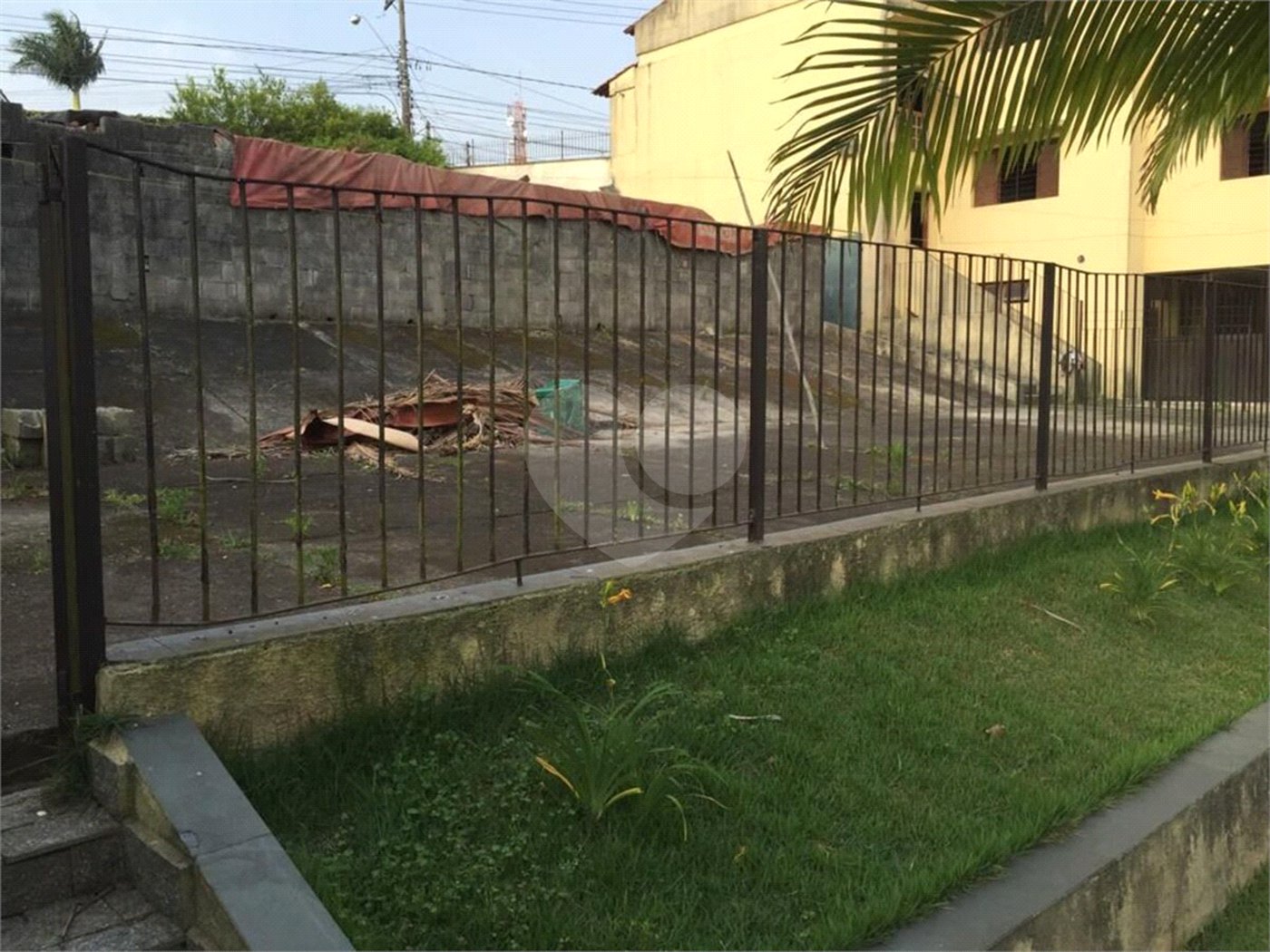 Casa à venda com 4 quartos, sendo 2 suítes,  em Vila Oliveira, Mogi das Cruzes, SP