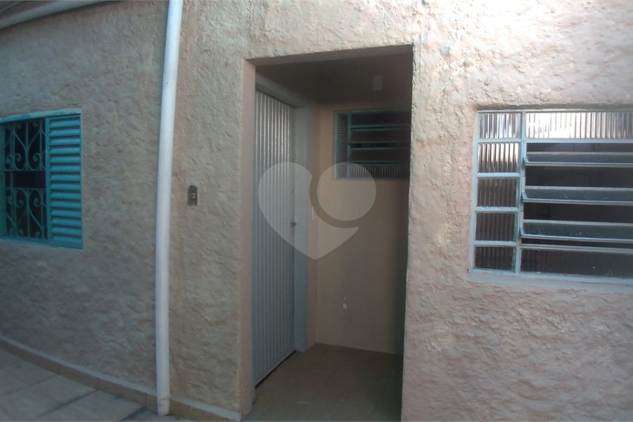 Casa Térrea à venda com 3 quartos, sendo 1 suíte, em Horto, São Paulo, SP