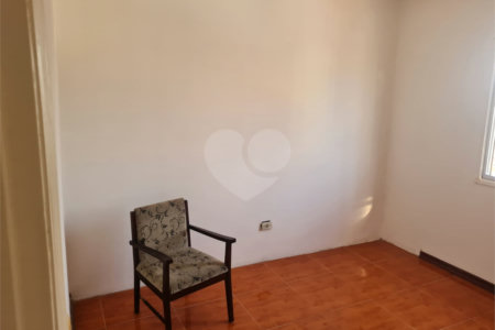 Sobrado à venda com 2 quartos, sendo 1 suíte, em Jardim Ivana, São Paulo, SP