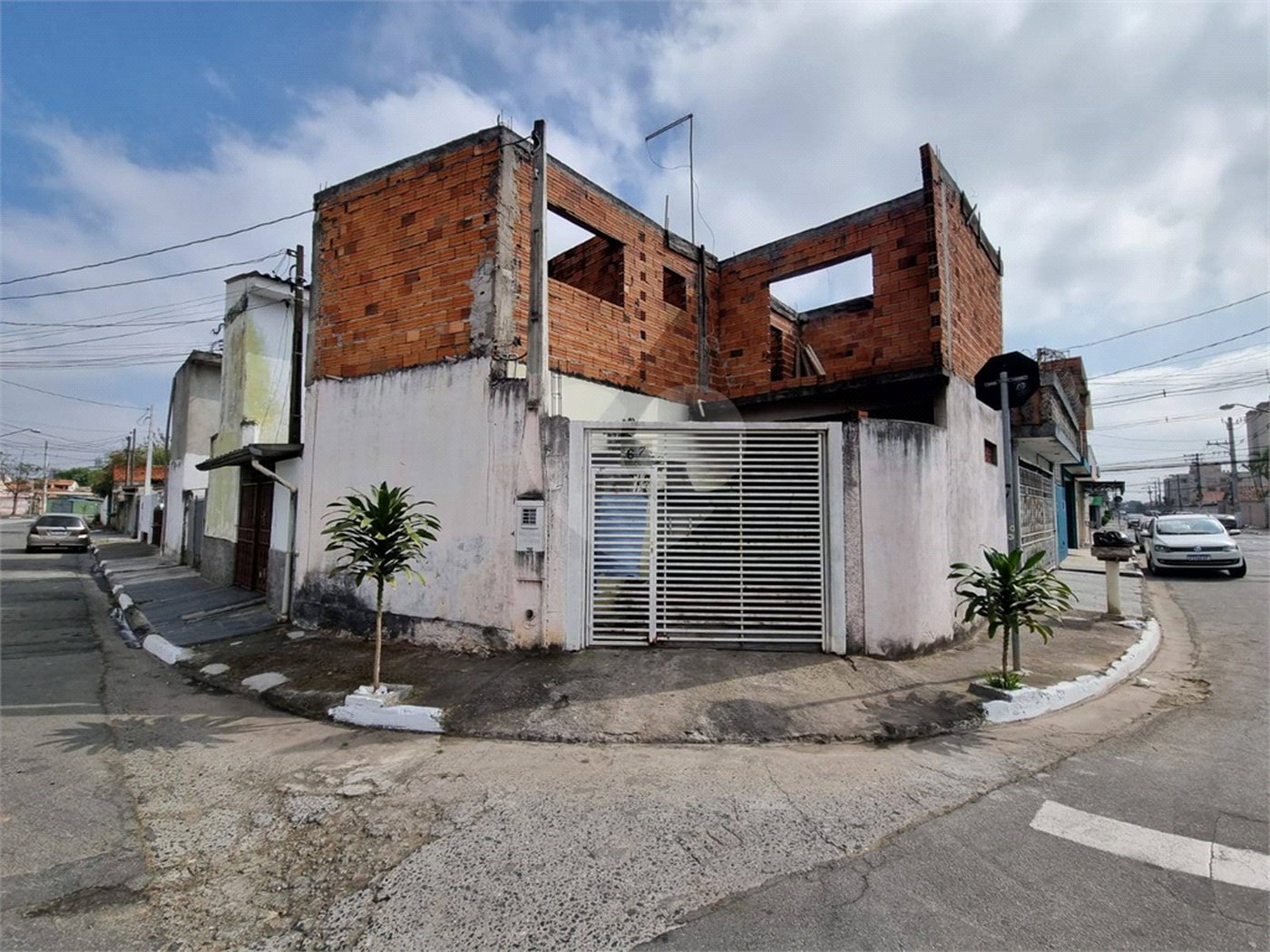 Sobrado à venda com 2 quartos, sendo 1 suíte, em Vila Urupês, Suzano, SP