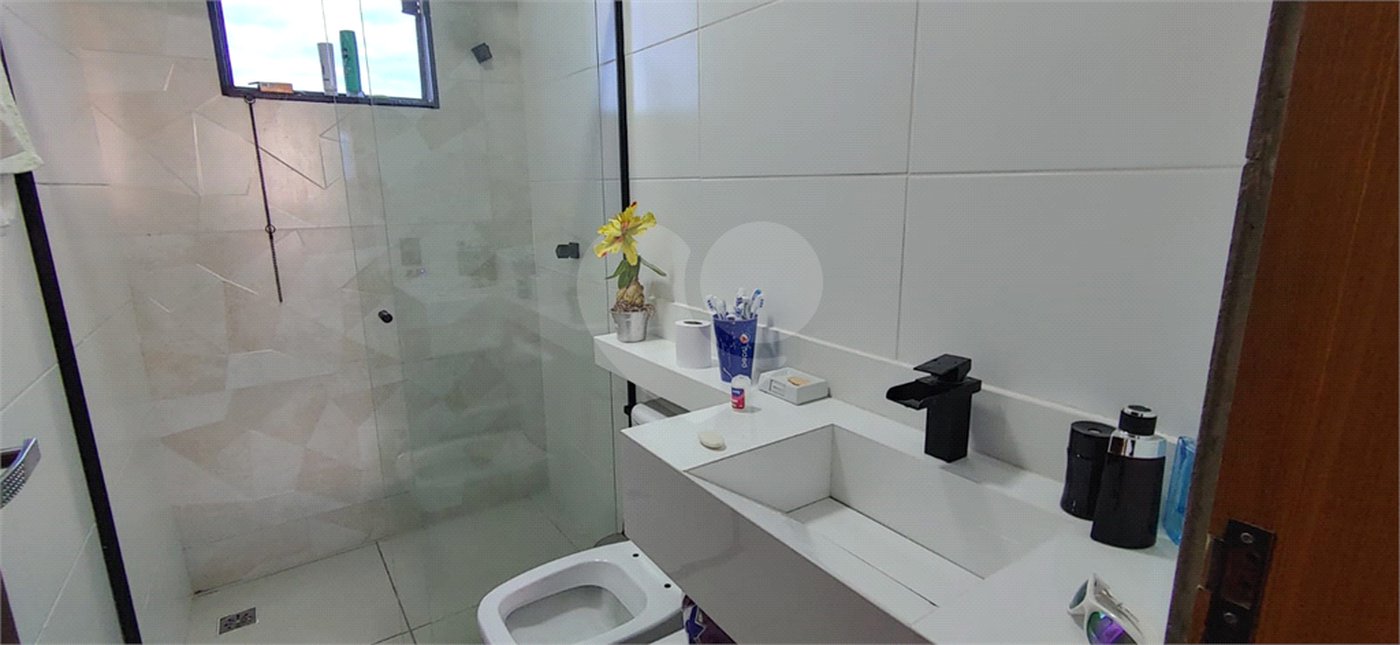 Casa à venda com 4 quartos, sendo 2 suítes, no condomínio Horto Florestal Iii, Sorocaba - SP