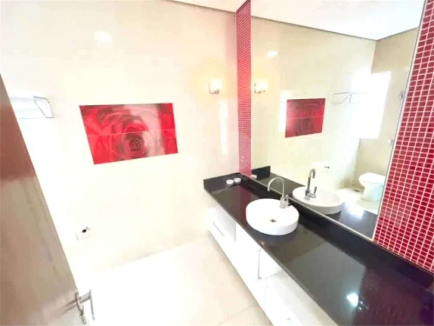 Condomínio à venda com 4 quartos, sendo 2 suítes, em Jardim Imperial, Cuiabá, MT
