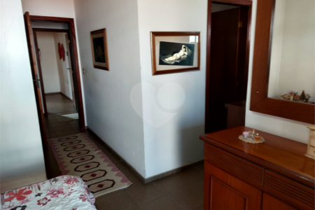 Sobrado à venda com 5 quartos, sendo 4 suítes, em Santa Rosa, Vinhedo, SP