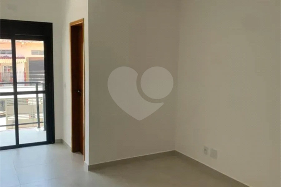 Sobrado à venda com 3 quartos, sendo 1 suíte,  em Jardim Maristela, São Paulo, SP