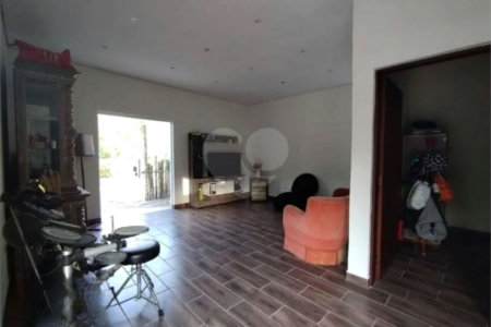Chácara à venda com 4 quartos em Aguapeú, Itanhaém, SP
