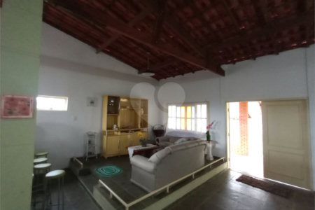Chácara à venda com 2 quartos em Conceição, Itapetininga, SP