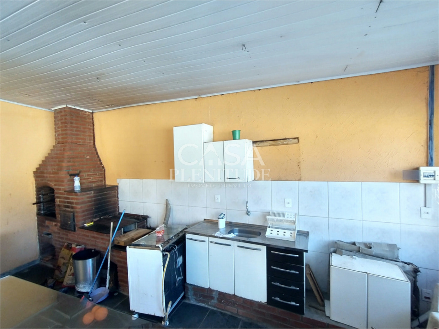 Chácara à venda com 5 quartos, sendo 1 suíte,  em Araçoiaba da Serra, SP