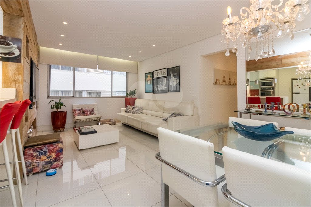 Apartamento à venda com 3 quartos, sendo 1 suíte, em Itaim Bibi, São Paulo, SP