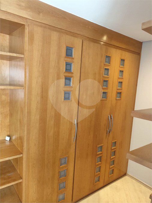 Apartamento à venda com 3 quartos, sendo 1 suíte, em Indianópolis, São Paulo, SP