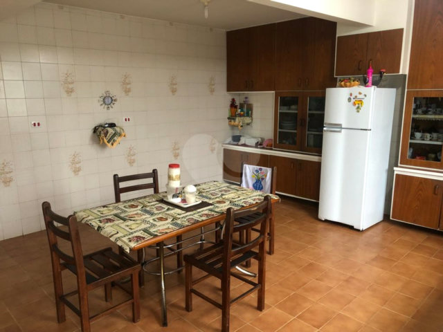 Sobrado à venda com 4 quartos, sendo 1 suíte,  em Serra da Cantareira, Mairiporã, SP