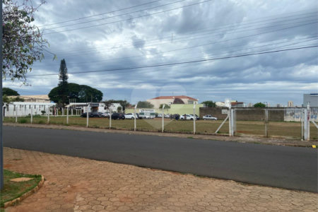 Terreno à venda em Vila Xavier (vila Xavier), Araraquara, SP