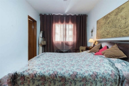 Apartamento à venda com 3 quartos, sendo 1 suíte,  em Vila Andrade, São Paulo, SP