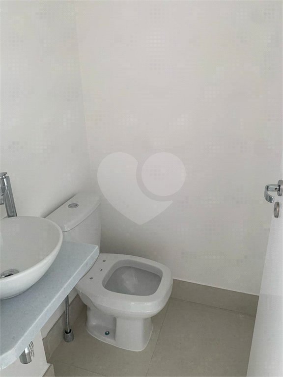 Apartamento à venda com 2 quartos, sendo 1 suíte,  em Vila Ester (zona Norte), São Paulo, SP