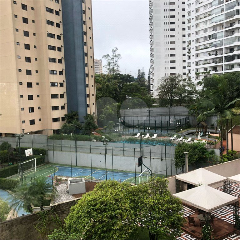 Apartamento à venda com 4 suítes em Vila Suzana, São Paulo, SP